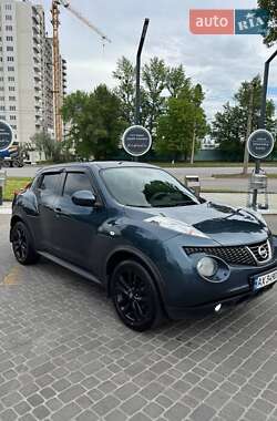 Позашляховик / Кросовер Nissan Juke 2013 в 
