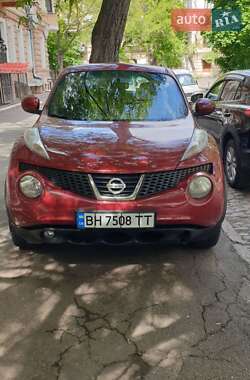 Внедорожник / Кроссовер Nissan Juke 2013 в 