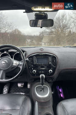 Позашляховик / Кросовер Nissan Juke 2013 в 