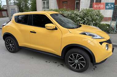 Позашляховик / Кросовер Nissan Juke 2014 в 