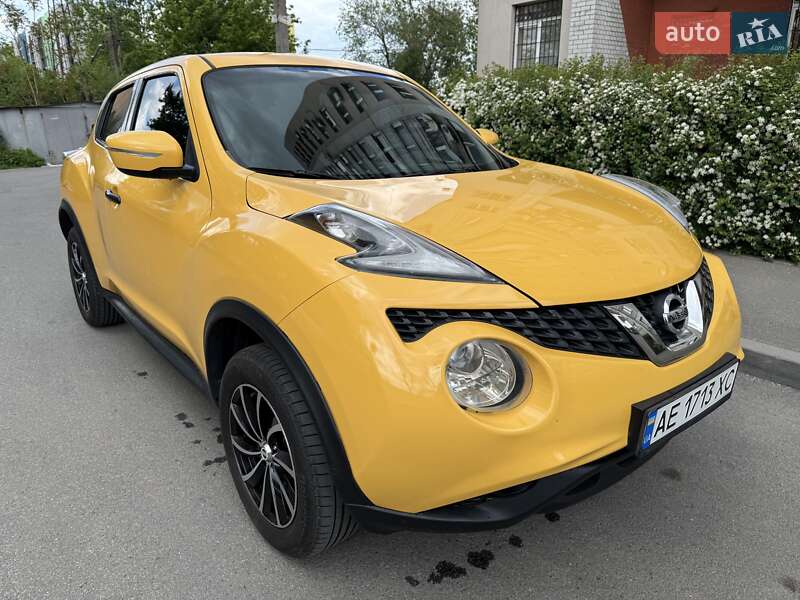 Позашляховик / Кросовер Nissan Juke 2014 в 