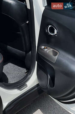 Позашляховик / Кросовер Nissan Juke 2013 в Харкові