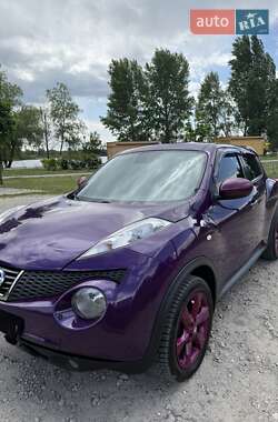 Позашляховик / Кросовер Nissan Juke 2012 в 