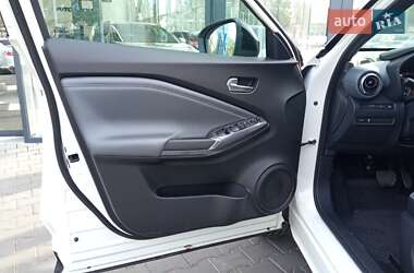 Позашляховик / Кросовер Nissan Juke 2021 в 