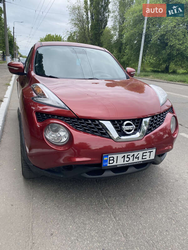 Внедорожник / Кроссовер Nissan Juke 2017 в 