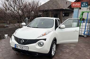 Позашляховик / Кросовер Nissan Juke 2013 в 