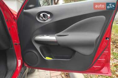 Позашляховик / Кросовер Nissan Juke 2018 в 