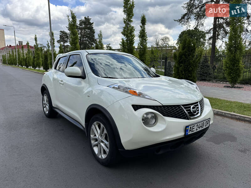 Внедорожник / Кроссовер Nissan Juke 2012 в 