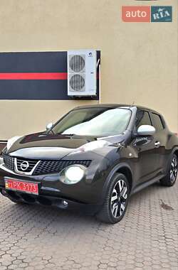 Внедорожник / Кроссовер Nissan Juke 2012 в 