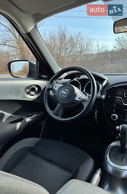 Внедорожник / Кроссовер Nissan Juke 2019 в 