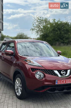 Позашляховик / Кросовер Nissan Juke 2015 в 