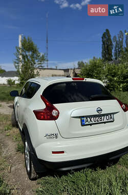 Внедорожник / Кроссовер Nissan Juke 2011 в 