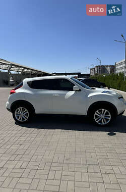 Внедорожник / Кроссовер Nissan Juke 2013 в 