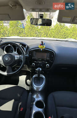 Внедорожник / Кроссовер Nissan Juke 2013 в 