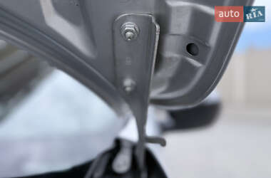 Внедорожник / Кроссовер Nissan Juke 2014 в 