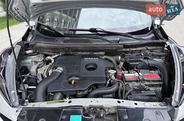 Внедорожник / Кроссовер Nissan Juke 2014 в 