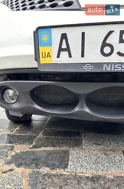 Позашляховик / Кросовер Nissan Juke 2012 в 
