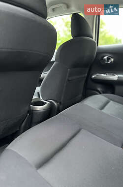 Позашляховик / Кросовер Nissan Juke 2012 в 