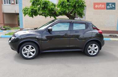Позашляховик / Кросовер Nissan Juke 2011 в 