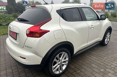 Позашляховик / Кросовер Nissan Juke 2010 в 