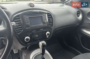 Позашляховик / Кросовер Nissan Juke 2010 в 
