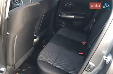 Позашляховик / Кросовер Nissan Juke 2015 в 