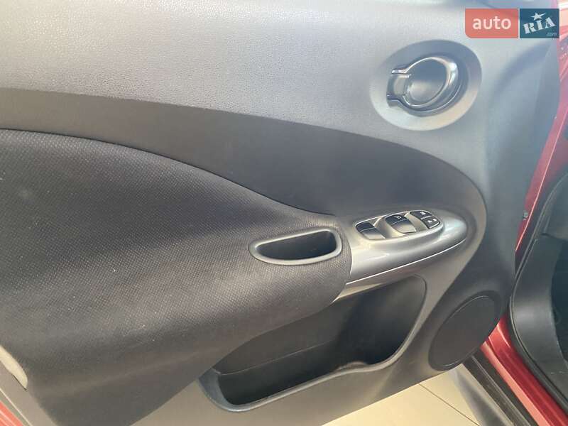 Внедорожник / Кроссовер Nissan Juke 2015 в Одессе