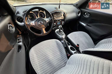 Внедорожник / Кроссовер Nissan Juke 2019 в 