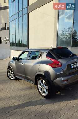 Внедорожник / Кроссовер Nissan Juke 2011 в 