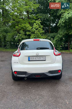 Внедорожник / Кроссовер Nissan Juke 2017 в 