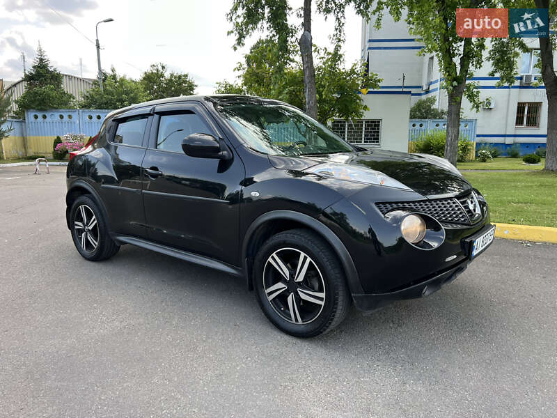 Внедорожник / Кроссовер Nissan Juke 2014 в 