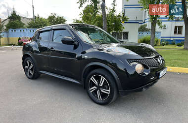 Внедорожник / Кроссовер Nissan Juke 2014 в 