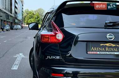 Позашляховик / Кросовер Nissan Juke 2011 в 