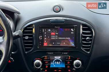 Позашляховик / Кросовер Nissan Juke 2011 в 