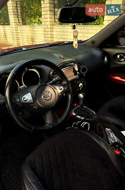 Позашляховик / Кросовер Nissan Juke 2013 в 