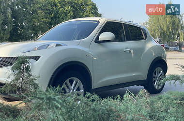 Внедорожник / Кроссовер Nissan Juke 2011 в 