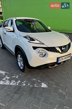 Внедорожник / Кроссовер Nissan Juke 2019 в 