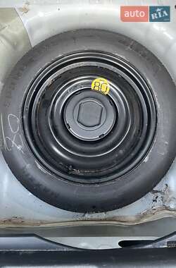 Позашляховик / Кросовер Nissan Juke 2012 в Києві