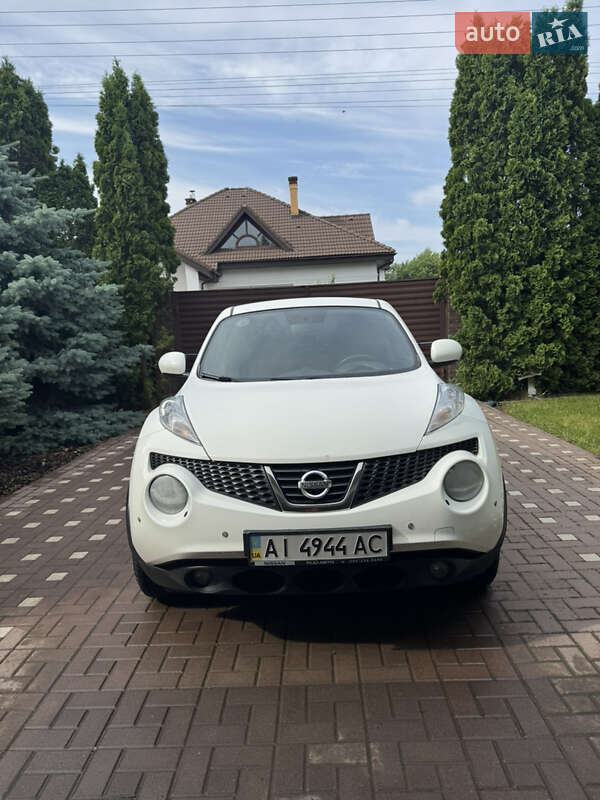 Внедорожник / Кроссовер Nissan Juke 2012 в 