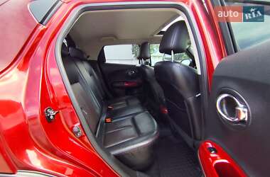 Позашляховик / Кросовер Nissan Juke 2013 в 