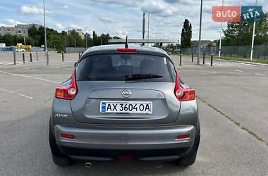 Позашляховик / Кросовер Nissan Juke 2012 в 