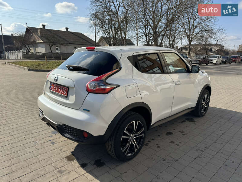 Позашляховик / Кросовер Nissan Juke 2015 в Дубні