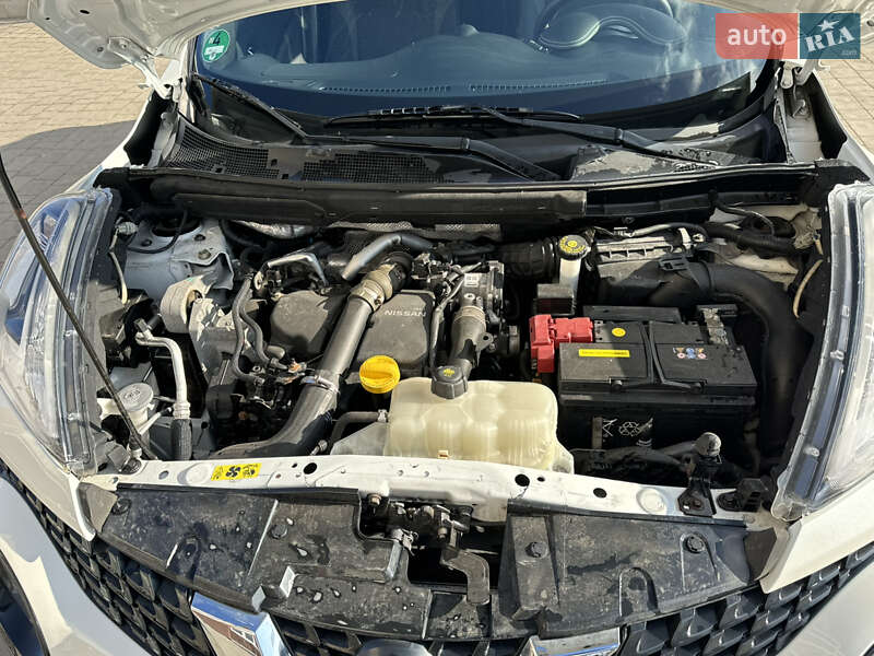 Позашляховик / Кросовер Nissan Juke 2015 в Дубні