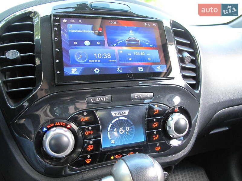 Внедорожник / Кроссовер Nissan Juke 2011 в Киеве