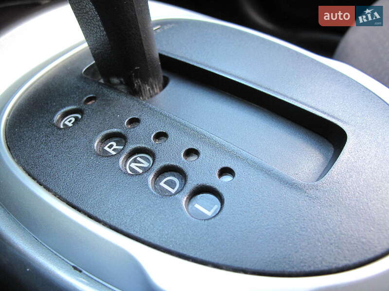 Внедорожник / Кроссовер Nissan Juke 2011 в Киеве