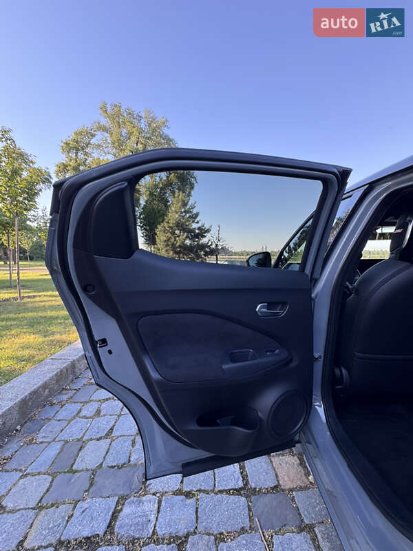 Внедорожник / Кроссовер Nissan Juke 2024 в Киеве