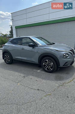 Позашляховик / Кросовер Nissan Juke 2024 в 