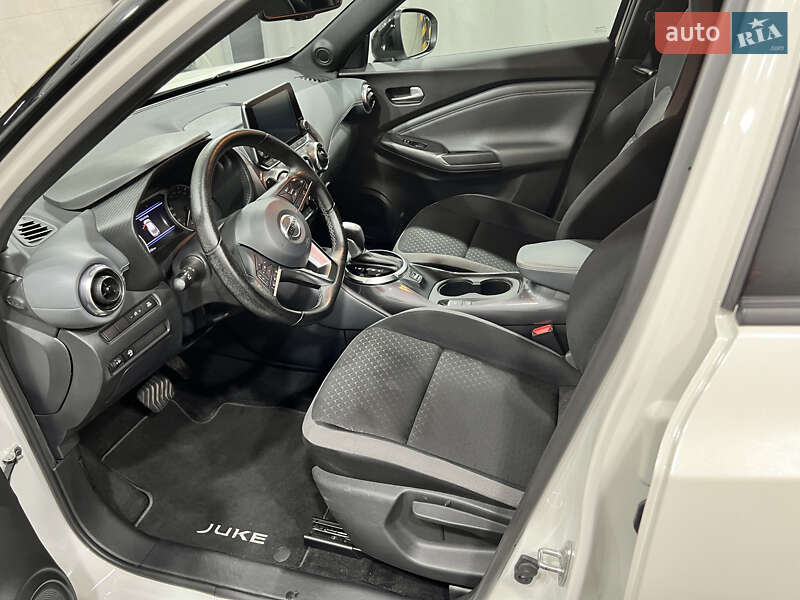 Внедорожник / Кроссовер Nissan Juke 2021 в Киеве