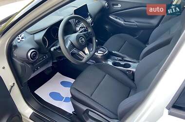 Внедорожник / Кроссовер Nissan Juke 2021 в 