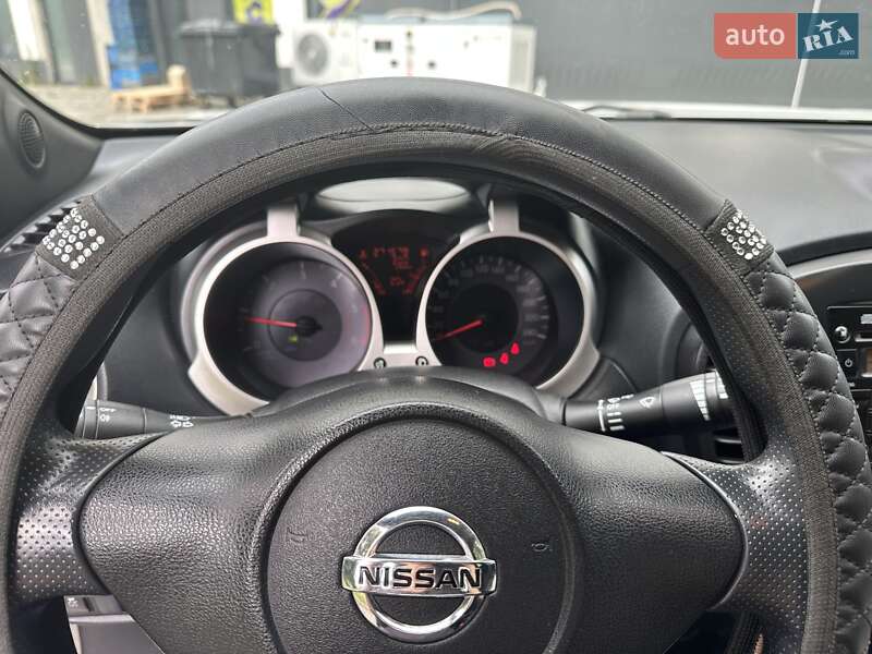 Внедорожник / Кроссовер Nissan Juke 2011 в Луцке